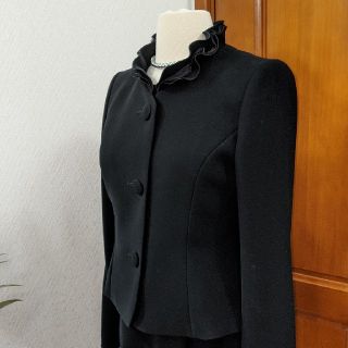 美品　YUKI TORII　ブラックフォーマルスーツ　BE6 礼服　大きいサイズ