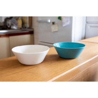 イッタラ(iittala)のiittala TEEMA 15㎝シリアルボウル2色セット ターコイズ/ホワイト(食器)