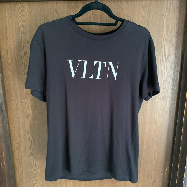 Tシャツ/カットソー(半袖/袖なし)VALENTINO VLTNロゴTシャツ ブラック サイズ：S