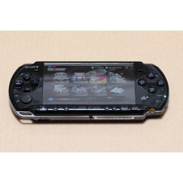 【mamechibi様専用】PSP 3000 本体、ポーチ、ソフト付き エンタメ/ホビーのゲームソフト/ゲーム機本体(携帯用ゲーム機本体)の商品写真