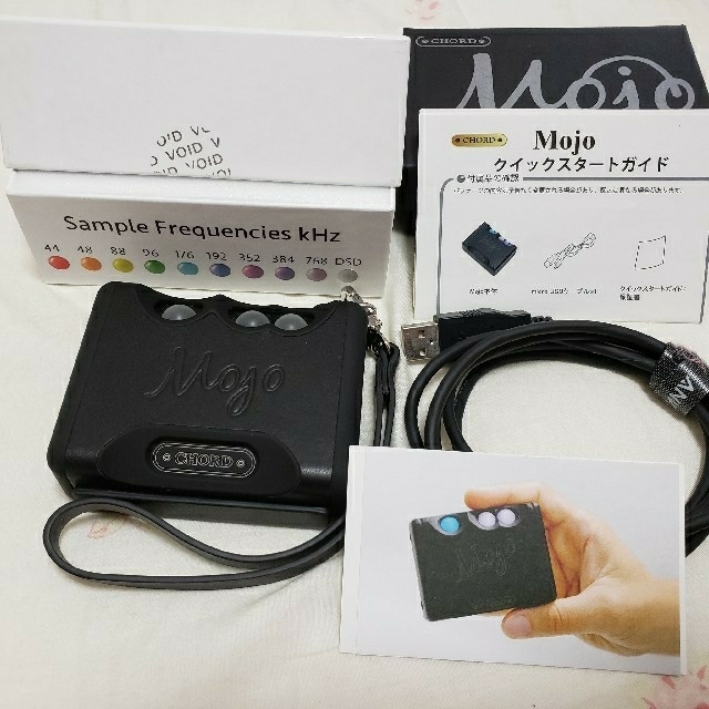 Mojo（専用ケース付き）追加でWALKMAN接続用変換ケーブルおつけします。