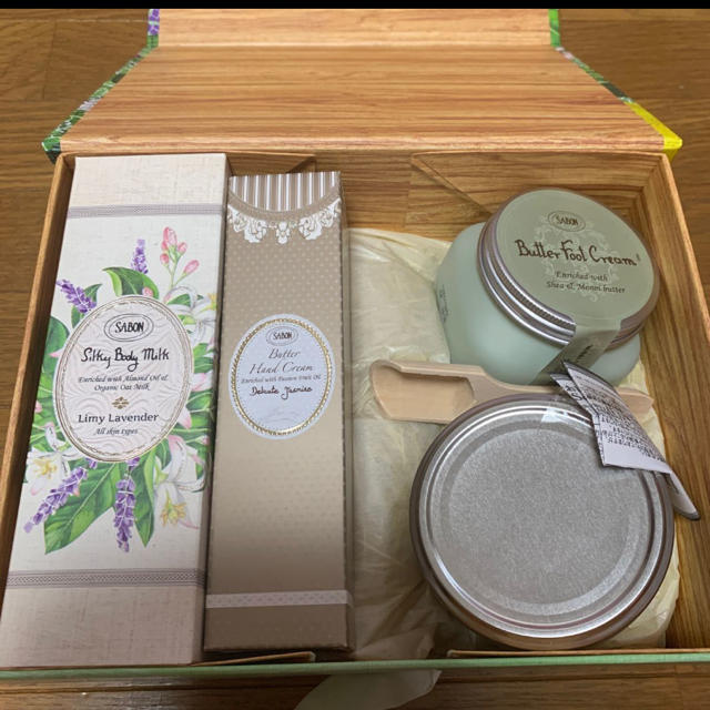 SABON(サボン)の【歳末セール】SABON ギフトボックス コスメ/美容のボディケア(ボディスクラブ)の商品写真