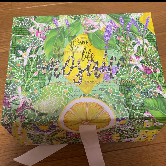 SABON(サボン)の【歳末セール】SABON ギフトボックス コスメ/美容のボディケア(ボディスクラブ)の商品写真