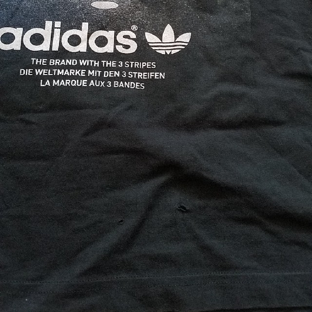 adidas(アディダス)のアディダス adids Tシャツ カットソー 希少デザイン メンズのトップス(Tシャツ/カットソー(半袖/袖なし))の商品写真