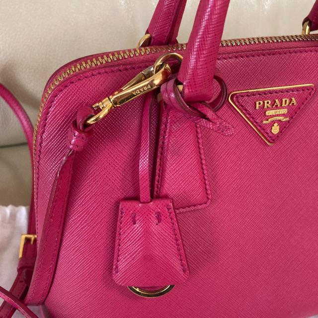 PRADA(プラダ)のPRADA　プラダ　2way サフィアーノバッグ☆ レディースのバッグ(ハンドバッグ)の商品写真