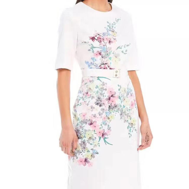 ワンピース❤️Ted baker  2020 新作　新品　白花柄ワンピース