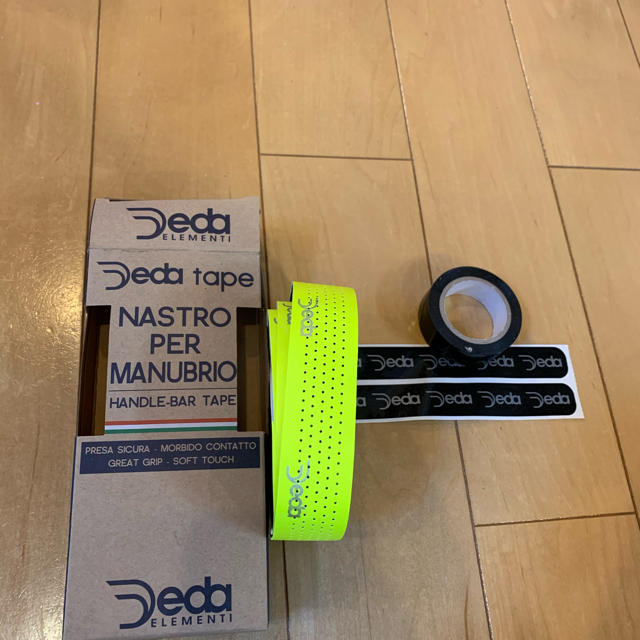 DEDA ELEMENTI バーテープ、蛍光イエロー スポーツ/アウトドアの自転車(パーツ)の商品写真