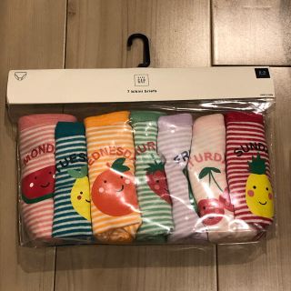 ベビーギャップ(babyGAP)のりんごちゃんさま専用ベビーギャップgirlsパンツ新品未使用7枚セット(下着)