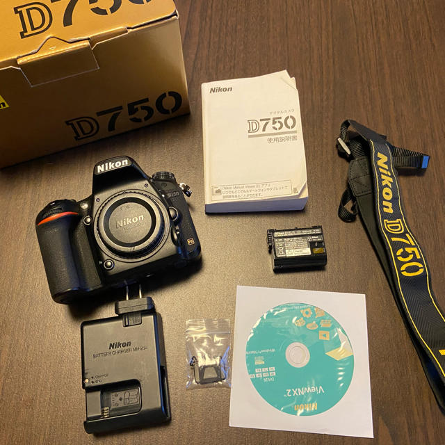Nikon D750  デジタル一眼レフカメラ