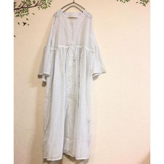 メルロー(merlot)のmerlot ⭐️新品⭐️ ドット柄 シフォンガウンワンピース(ロングワンピース/マキシワンピース)