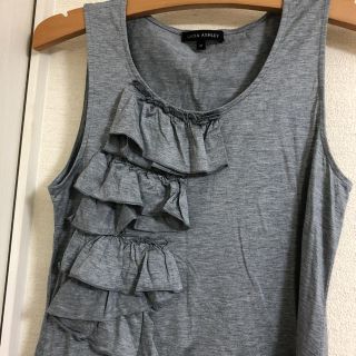 ローラアシュレイ(LAURA ASHLEY)の値下げしました　ローラアシュレイ　トップス　M(カットソー(半袖/袖なし))