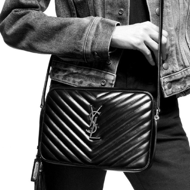 Saint Laurent Loulou cameraショルダーバッグ色ブラック