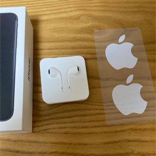 アップル(Apple)のiPhone 7 Lightningコネクタ付きのEarPods イヤホン(ヘッドフォン/イヤフォン)