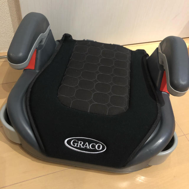 Greco(グレコ)のGRACO グレコ　ジュニアシート　コンパクト キッズ/ベビー/マタニティの外出/移動用品(自動車用チャイルドシート本体)の商品写真