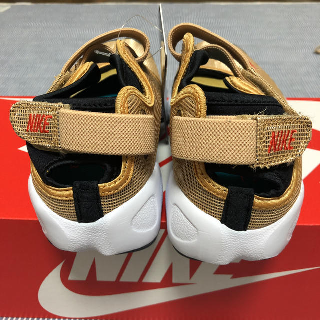 NIKE - 最終値下げ中☆新品未使用!!NIKE エアリフト ゴールド 24 ...