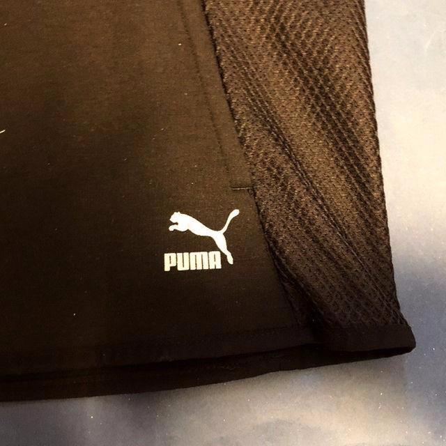 PUMA(プーマ)の新品★PUMA プーマ　　フード付きハーフジップフーディー　ブラック レディースのトップス(その他)の商品写真