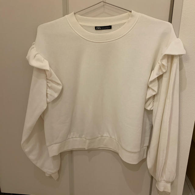 ZARA(ザラ)のZARA フリルトレーナー レディースのトップス(トレーナー/スウェット)の商品写真