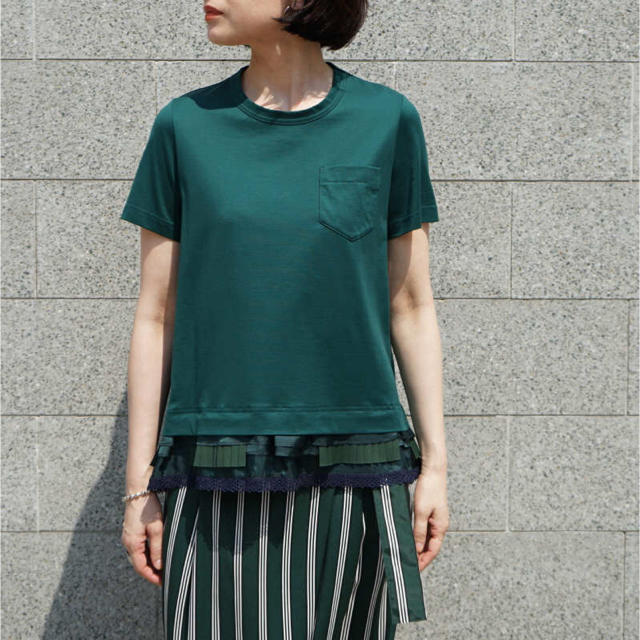 sacai(サカイ)のsacai サカイ　2018 フリルTシャツ　ブラック レディースのトップス(Tシャツ(半袖/袖なし))の商品写真