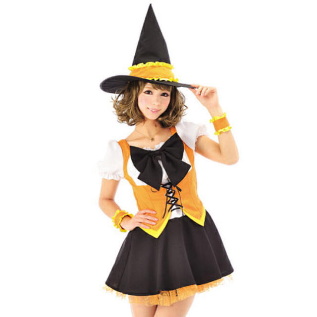 美品 魔女っ子 コスプレ ハロウィン アイドル 制服 メイド　コスチューム 魔女 エンタメ/ホビーのコスプレ(衣装一式)の商品写真