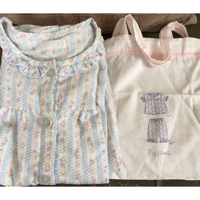 motherways(マザウェイズ)のマザウェイズ　バッグ付パジャマ キッズ/ベビー/マタニティのキッズ服女の子用(90cm~)(パジャマ)の商品写真