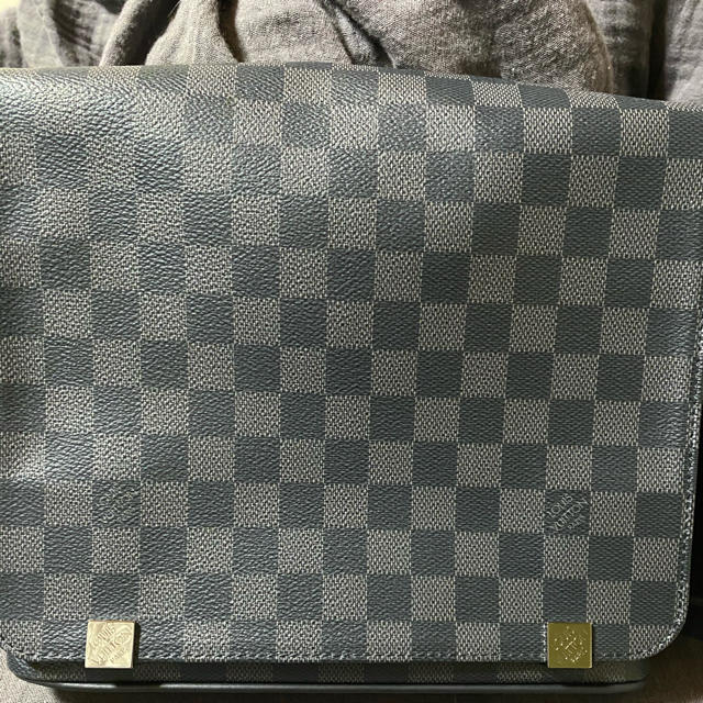 国際ブランド】 LOUIS VUITTON - ルイヴィトン ダミエディストリクト