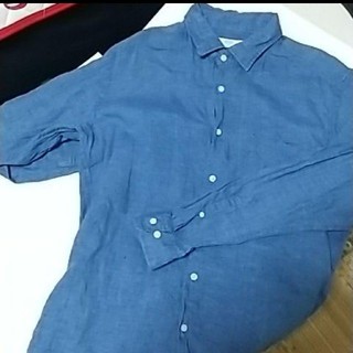 ユニクロ(UNIQLO)のユニクロ リネン長袖シャツ Lサイズ ブルー(シャツ)