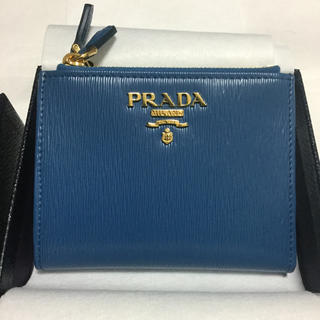 プラダ(PRADA)のPRADA プラダ　財布　二つ折り財布　新品　未使用(財布)