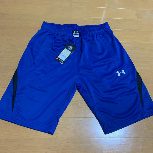 UNDER ARMOUR(アンダーアーマー)のアンダーアーマー  ハーフパンツ　青　ブルー メンズのパンツ(ショートパンツ)の商品写真