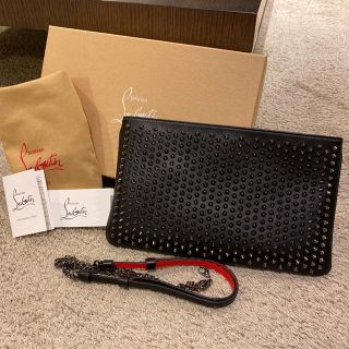 クリスチャンルブタン(Christian Louboutin)のルブタン クラッチバッグ　ユニセックススパイク　チェーン付き(クラッチバッグ)