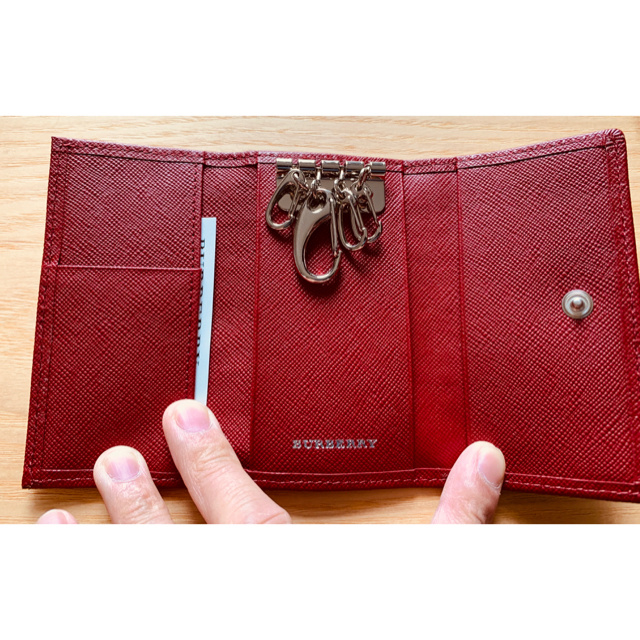 BURBERRY - 激レア BURBERRY チェック型押し4連キーケース