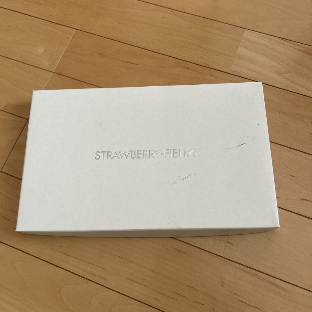 STRAWBERRY-FIELDS(ストロベリーフィールズ)の新品未使用箱あり！STRAWBERRY-FIELDSパンプス24.5 レディースの靴/シューズ(ハイヒール/パンプス)の商品写真