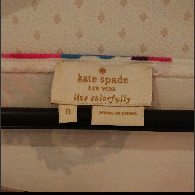 kate spade new york(ケイトスペードニューヨーク)のケイト・スペード 花柄トップス レディースのトップス(Tシャツ(半袖/袖なし))の商品写真