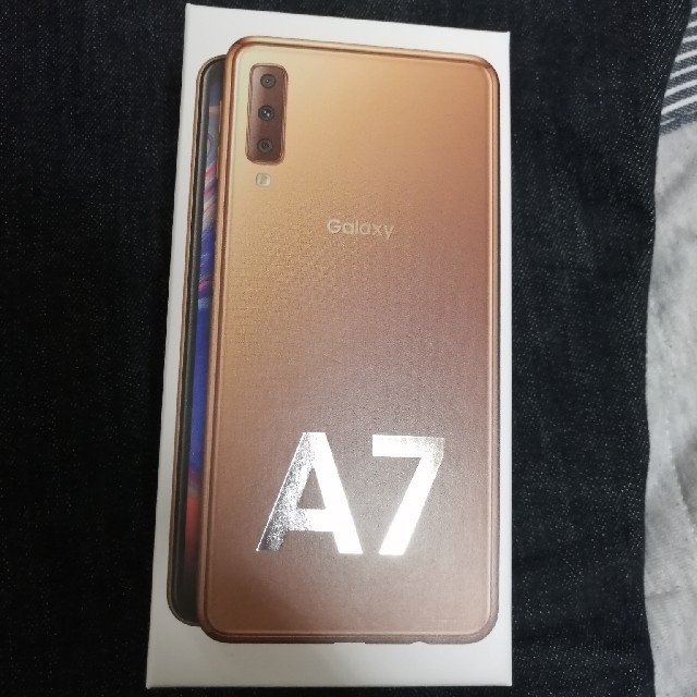 Galaxy A7  ｷﾞｬﾗｸｼｰ ｽﾏﾎスマートフォン/携帯電話