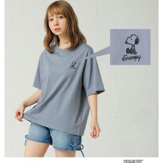 ハニーズ(HONEYS)の新品タグ付きです。Honeys スヌーピーTシャツ(Tシャツ(半袖/袖なし))