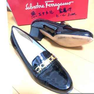 サルヴァトーレフェラガモ(Salvatore Ferragamo)のサルバトーレフェラガモ　パテント　ローファー　美品　23.5cm(ハイヒール/パンプス)