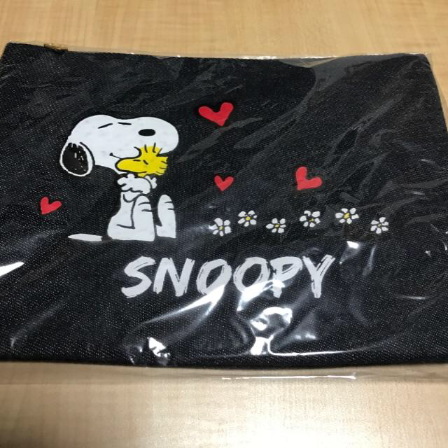 SNOOPY(スヌーピー)のスヌーピーガラス置物　新品ポーチおまけ エンタメ/ホビーの美術品/アンティーク(ガラス)の商品写真