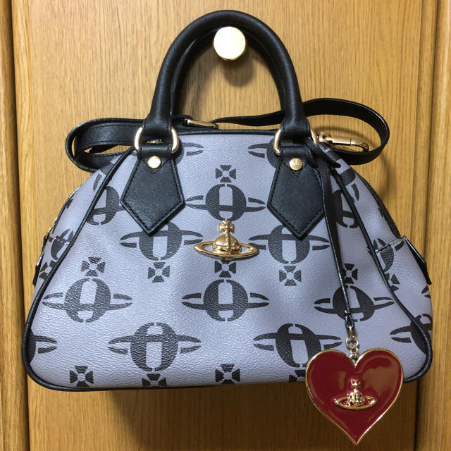 vivienne westwood ヤスミン　オーブ　ショルダーバッグ