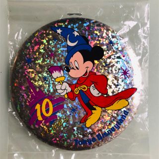 ディズニー(Disney)のディズニーランド　10周年缶バッチ　ミッキー(バッジ/ピンバッジ)