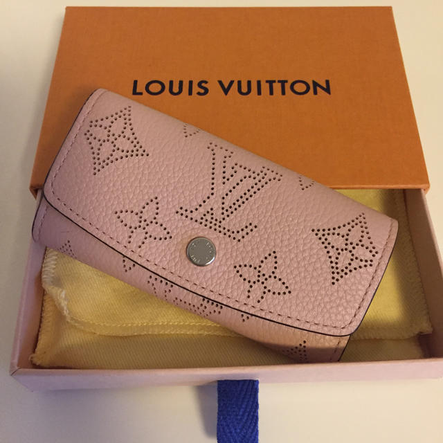 【未使用】LOUIS VUITTON キーケース マヒナ