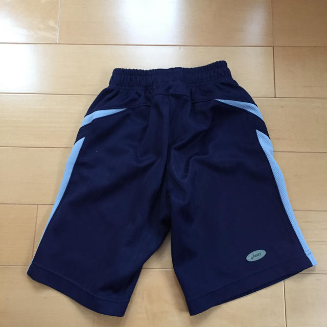 asics(アシックス)のハーフパンツ110 キッズ/ベビー/マタニティのキッズ服男の子用(90cm~)(パンツ/スパッツ)の商品写真