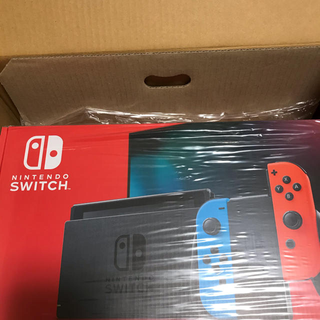 Nintendo Switch(ニンテンドースイッチ)の任天堂　switchスイッチ　ネオン　新品未開封 エンタメ/ホビーのゲームソフト/ゲーム機本体(家庭用ゲーム機本体)の商品写真