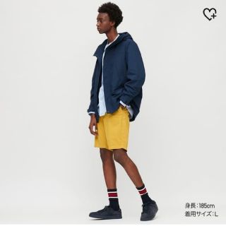 ユニクロ(UNIQLO)のユニクロ　チノショート　S　イエロー(ショートパンツ)