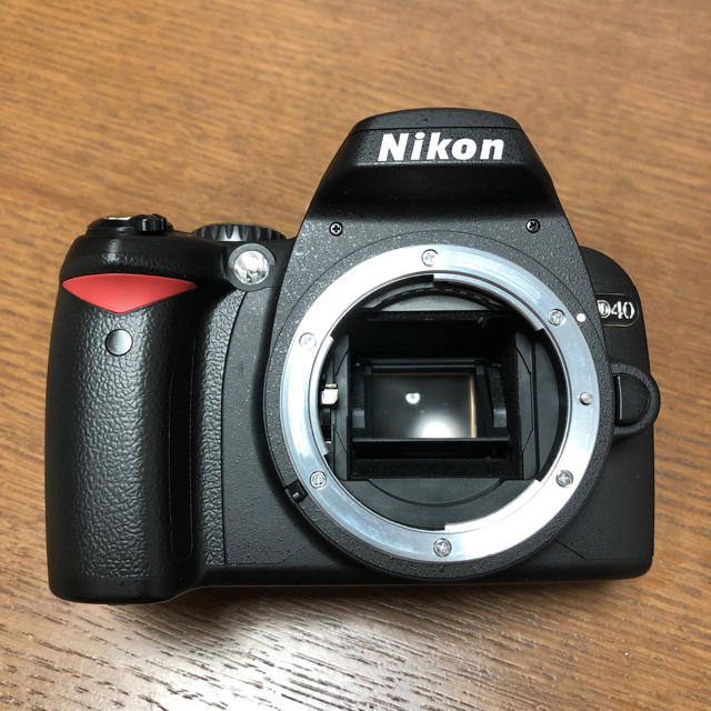 Nikon ニコンD40の通販 by クレちゃん｜ニコンならラクマ - Nikon 通販最安値
