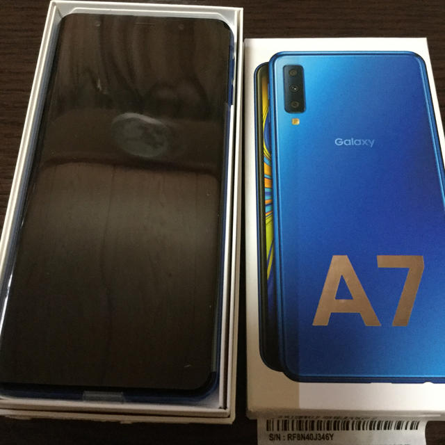 スマートフォン本体GALAXY A7