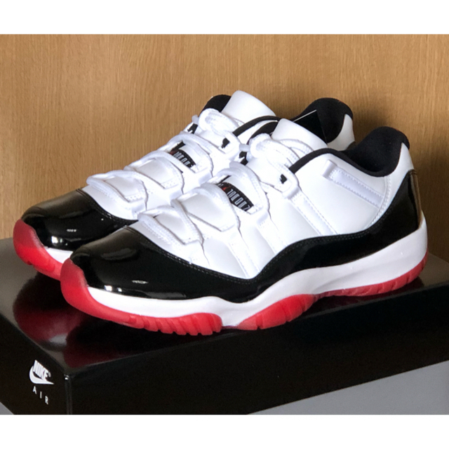 メンズNIKE AIR JORDAN 11 RETRO LOW 27.5cm