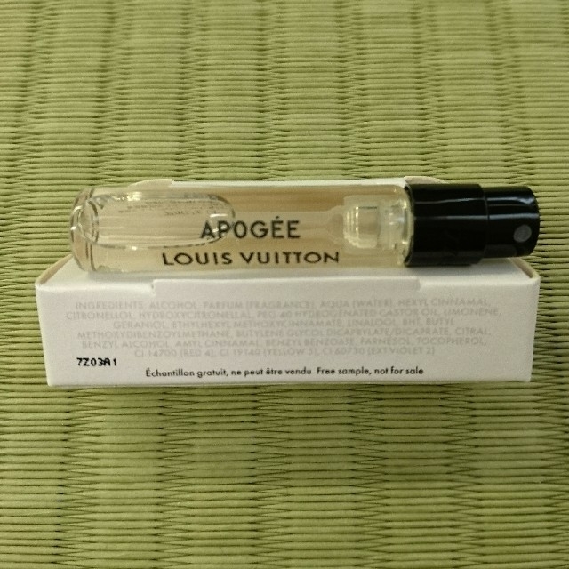 LOUIS VUITTON(ルイヴィトン)の香水 ルイ・ヴィトン 「アポジェ」試供品 コスメ/美容の香水(香水(女性用))の商品写真