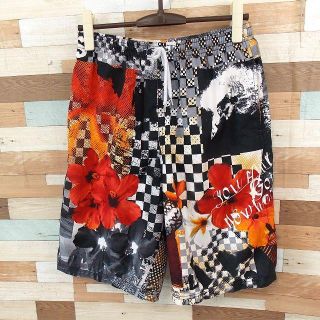 【UNKNOWN】 美品 ブラック花柄デザイン水着 ハーフパンツサイズL(水着)