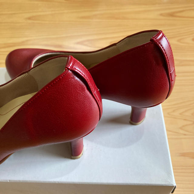 velikoko(ヴェリココ)の化粧品大量出品中！@Yuzu様専用　ベリココ　パンプス　23.5cm  レディースの靴/シューズ(ハイヒール/パンプス)の商品写真