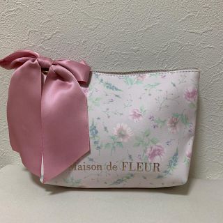 メゾンドフルール(Maison de FLEUR)のメゾンドフルール　ポーチ　花柄　化粧ポーチ(ポーチ)