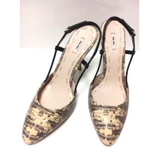 miumiu - miumiu ミュウミュウ バックストラップ パンプスの通販 by